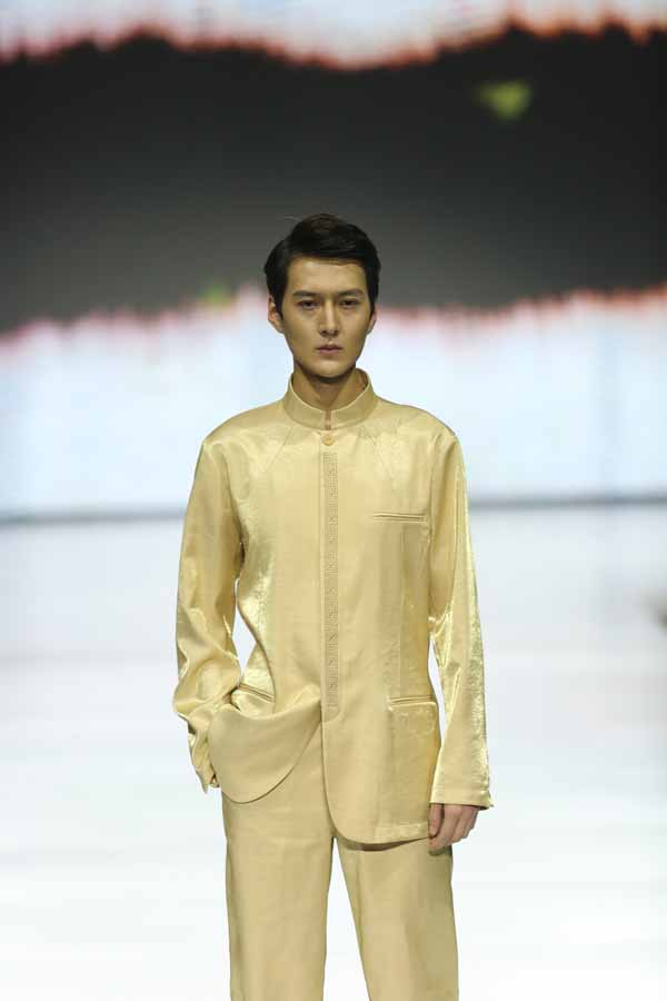 柞蠶絲服裝