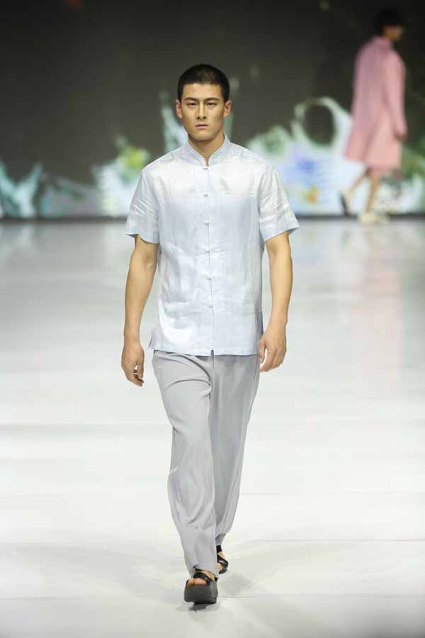 柞蠶絲服裝